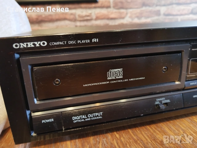 Onkyo DX-3700 Vintage CD Player , снимка 2 - Ресийвъри, усилватели, смесителни пултове - 53632356
