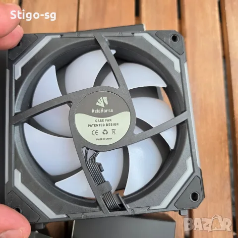 Чисто НОВИ ARGB вентилатори AsiaHorse COSMIQ 120mm (Комплект 3 бр. + Контролер), снимка 2 - Други - 55962789