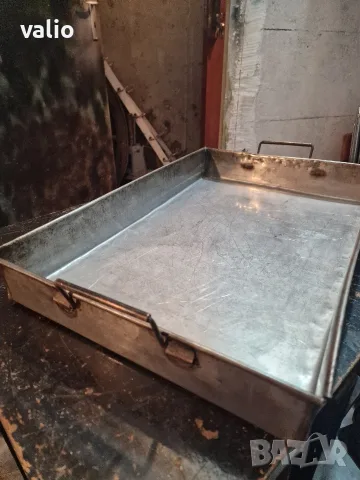 Продавам тава алпака , снимка 3 - Прибори за хранене, готвене и сервиране - 55796380