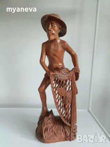 Дърворезба на рибар от Индонезия