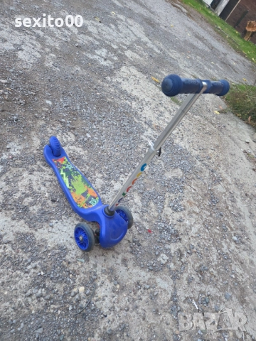 Тротинетка, детска, регулируема височина,многоцветна