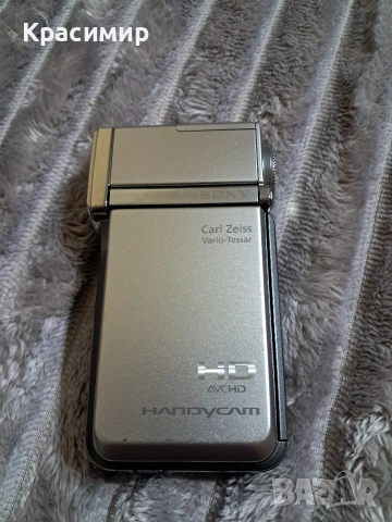 Видеокамера Sony с GPS и Wi-Fi 