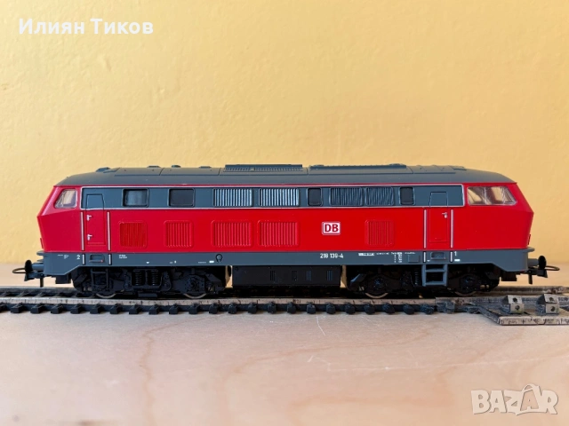 Локомотив Roco BR 218 DB HO 1:87 влак, снимка 3 - Влакчета, самолети, хеликоптери - 53226150