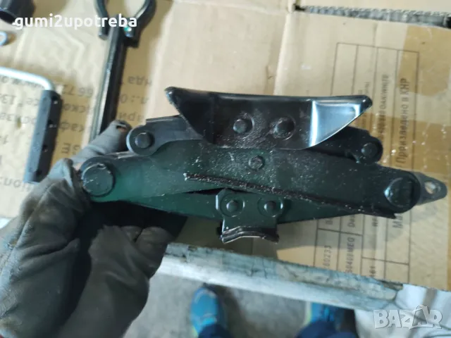 Авариен Органайзер Крик Renault Clio II Авариен Крик Ключ, снимка 6 - Аксесоари и консумативи - 47827310