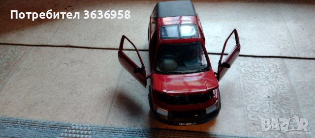 Land Rover мащаб 1:18, снимка 3 - Колекции - 41767021