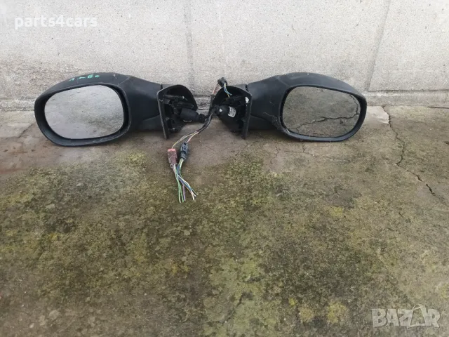 ляво и дясно огледало за ситроен ц3 02- 08 CITROEN C3