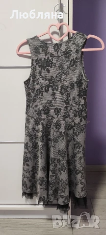 Сива Рокля На Цветя, снимка 2 - Детски рокли и поли - 51160384