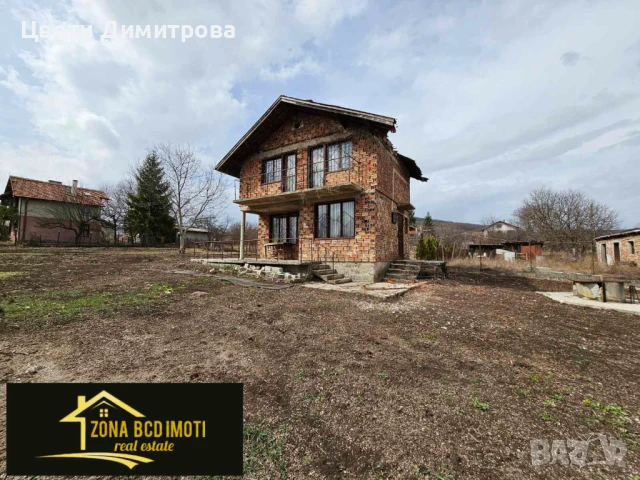 Продавам къща в с.Извор,общ.Сливница , снимка 2 - Къщи - 49479624