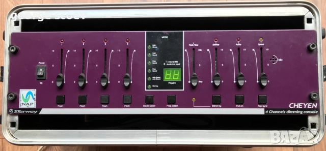 Осветление за Клуб, Заведение, Театър, Група или представления, снимка 1