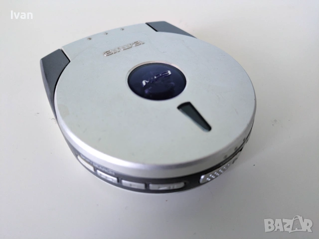 Супер рядък AIWA XP-Z3 Mini CD MP3 Player, снимка 4 - MP3 и MP4 плеъри - 53746503