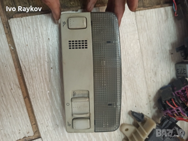 Плафон за VW Touran, Golf IV, Caddy, Passat, 3B0 947 105 C, 3B0947105C