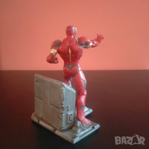 Колекционерска фигурка Schleich Marvel Iron Man Железният човек 21501 2016г , снимка 5 - Колекции - 41982598