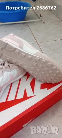 Дамски маратонки Nike 36,5 . , снимка 6 - Маратонки - 51223309