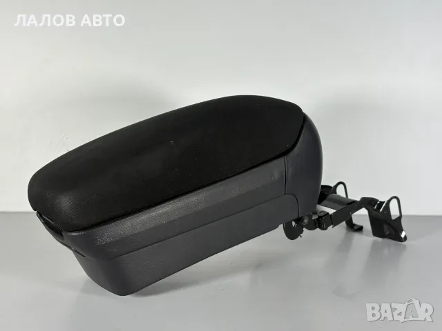 Подлакътник Тойота Авенсис Т25 (03-08г) Podlakatnik Toyota Avensis T25 