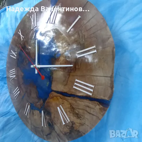 Стенен часовник от масивно дърво и смола Уникат, чудесен подарък, снимка 3 - Стенни часовници - 47714130