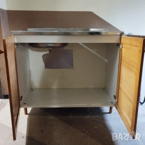 Кухненски шкафове - 2 бр., дърво+ПДЧ, снимка 2 - Шкафове - 52775773