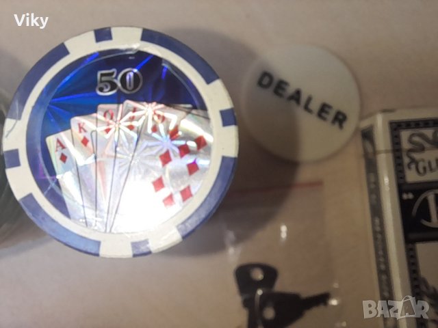 Куфарче със зарове карти и жетони, снимка 6 - Други ценни предмети - 42299472