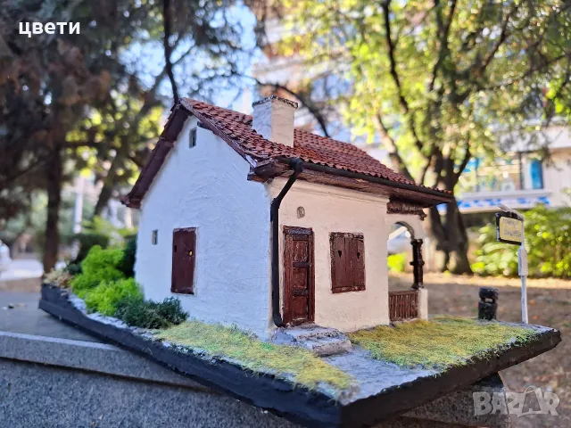 продавам автентичен реалистичен детайлен колекционерски мащабен модел на трамвайна спирка "вишнева", снимка 5 - Колекции - 55787409