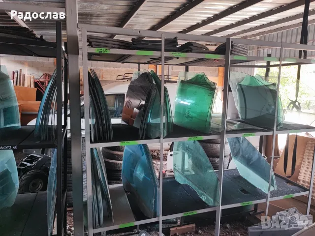 Стъкла предни задни и за врати от Мерцедес, снимка 14 - Части - 56152364