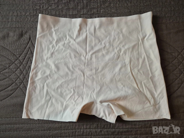 Ново стягащo бельо размер L