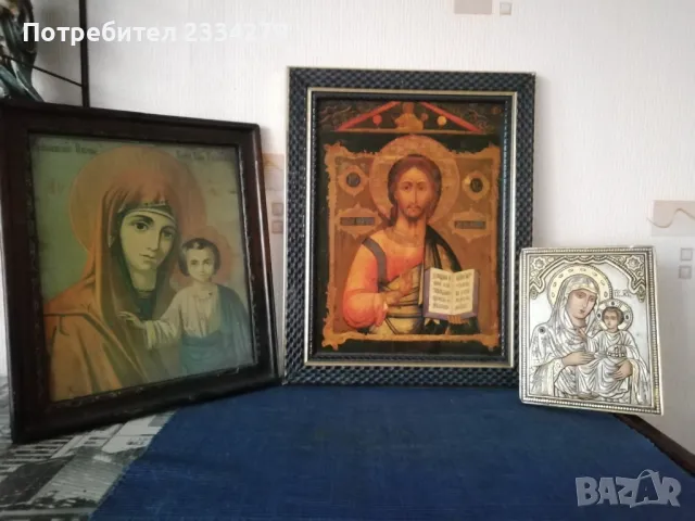  Стари икони от различни години