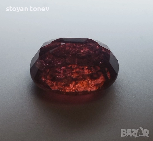 Забележителен турмалин в голям размер и рядък цвят 17.20Кт.! Сертифициран! Нов!, снимка 12 - Други - 52461513