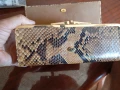 Продавам дамско портмоне от змийска кожа на питон.Р-ри 24 / 10,5 / 3,5 см., снимка 3