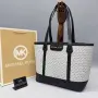 Michael Kors Дамска Чанта - Различни Цветове Код SK2227, снимка 4