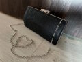 Дамска чанта клъч с фин блясък в черен цвят, снимка 1 - Чанти - 44324703