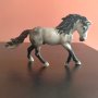 Колекционерска фигурка Schleich Кон Andalusian Stallion Grey Horse 2005 13607 , снимка 1 - Колекции - 42380636