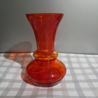 Стъклена ваза, снимка 1 - Декорация за дома - 38902824