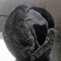 Продавам шапка тип ушанка, снимка 3 - Шапки - 33445684