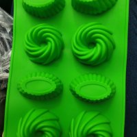 8 мини кексче кексчета и лодки тарталети силиконов молд за кошнички мъфини бонбони, снимка 1 - Форми - 40768002