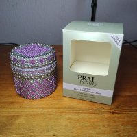 Нов PRAI Ageless Lilac Glam - Подмладяващ Крем за Шия/Деколте, снимка 5 - Козметика за лице - 44166348