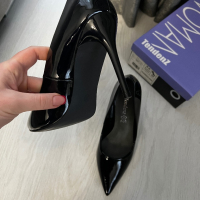 Черни класически високи обувки на ток, 38 номер, нови с етикет, снимка 2 - Дамски обувки на ток - 44756085