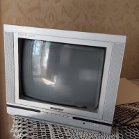 Малък телевизор, снимка 1 - Телевизори - 41692688