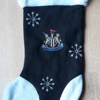 Коледен чорап на Футболен Клуб Newcastle United. Нов!, снимка 2 - Фен артикули - 42194099