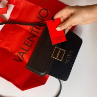 Чантичка Valentino , снимка 1 - Чанти - 40821558