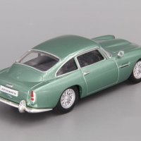 Aston Martin DB4 Coupe - мащаб 1:43 на DeAgostini моделът е нов в блистер, снимка 2 - Колекции - 41058667
