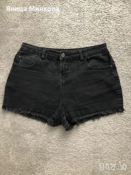 Дамски къси дънкови панталони, снимка 1