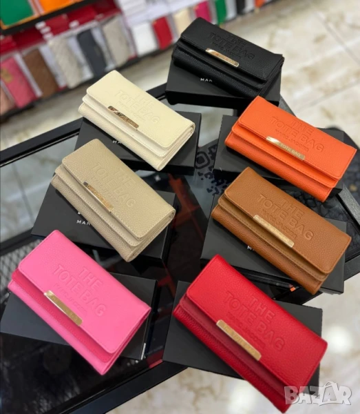 портмонета в кутия the tote bag marc jacobs , снимка 1
