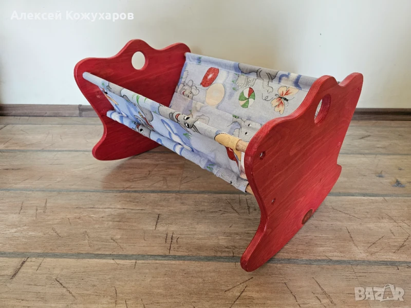Дървено кошче люлка за кукли, снимка 1