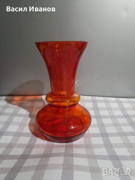 Стъклена ваза, снимка 1