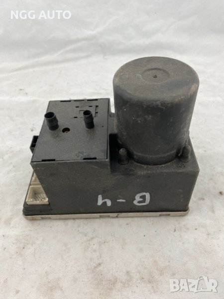 Вакуум помпа централно заключване за Audi A4, 8D0 862 257 C, 8D0862257C, снимка 1