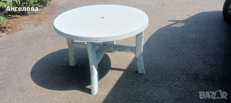 Пластмасова маса, снимка 1