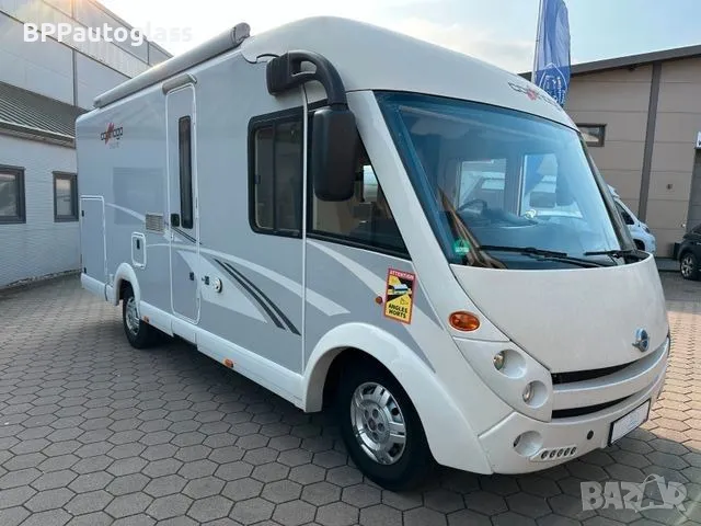 Доставка и монтаж на челни, предни стъкла за интегрирани Кемпери, снимка 1