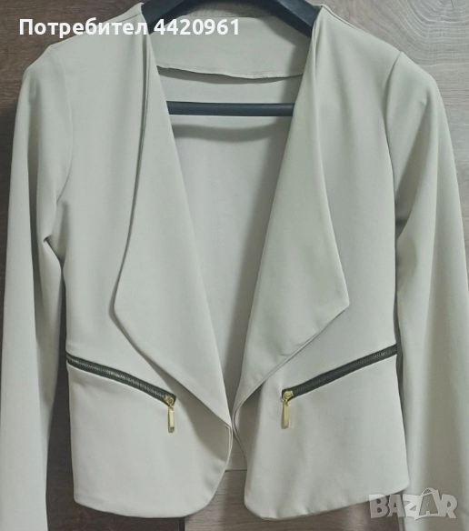 Дамско сако в бежов цвят, снимка 1