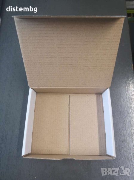 Картонена кутия със свързан капак, снимка 1