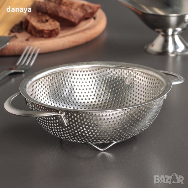 2688 Малък метален гевгир с дръжки, 19см, снимка 1