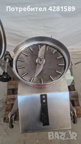 Шредер / мелница /  кутер за галета, снимка 9 - Други машини и части - 53656484